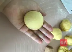 Illustration of how to make red bean paste pumpkin buns 9