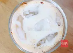 Cold Brew Brown Sugar Latte (Dirty Cup) Recipe Illustration 9