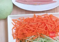 Illustration of how to make spinach juice spring cake 5