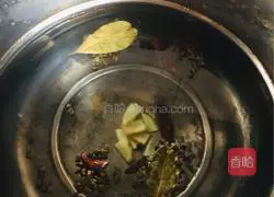 Upgraded version of Internet celebrity vine pepper chicken feet recipe illustration 5