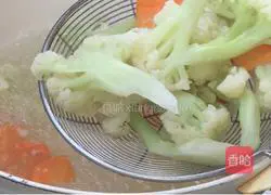 Illustration of how to make dry pot cauliflower 8