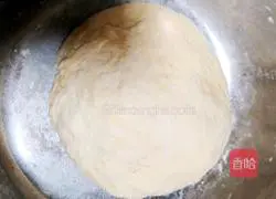 Illustration of how to make soft patties 1