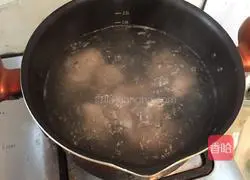 Corn, Carrot, Yam and Spare Ribs Soup Recipe Illustration 6