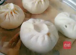 Illustration of how to make cabbage and green pepper stuffed buns 9