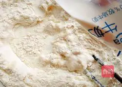 Illustration of how to make delicious tofu rolls 1