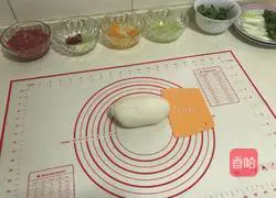 Illustration of how to make gluten cake 3