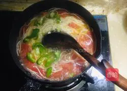 Illustration of how to make clear soup noodles 4