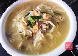 Recipe for dried shrimp and radish soup Illustration 6