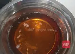 Illustration of how to make syrup 5