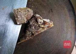 Illustration of how to make radish, beef and egg pancakes 6