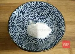 Illustration of how to make fried salt and pepper and black sesame pumpkin rolls 15