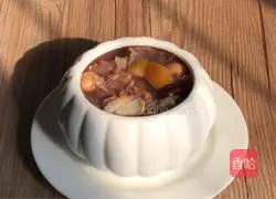 Illustration of how to make papaya and white fungus soup 9