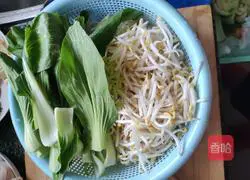 Illustration of home-style fried noodles 1