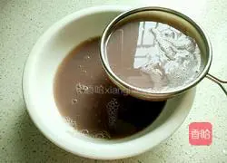 Illustration of how to make red bean milk 6