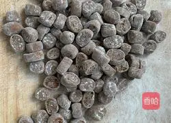 Illustration of how to make pearl milk tea 11