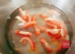 Illustration of how to make pig skin tomato soup 10