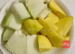 Winter Melon, Potato and Spare Ribs Soup Recipe Illustration 2