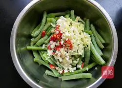Illustration of how to make cold long beans 12