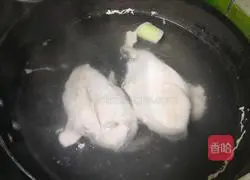 Illustration of how to make cold shredded chicken 1