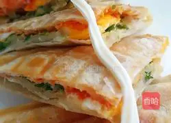 Illustration of how to make egg hand cakes 11