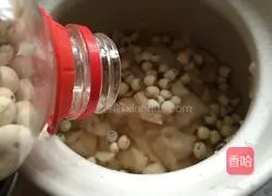 Illustration of how to make Tremella and Lotus Seed Soup 6