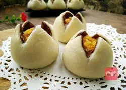 Illustration of how to make two-color steamed buns with pineapple filling and smile 9