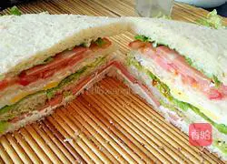 Illustration of how to make ham sandwich (whole wheat) 11