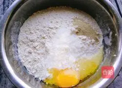 Illustration of how to make pan version of pumpkin buns 7