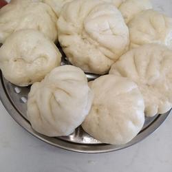 Dried bamboo shoots and meat buns