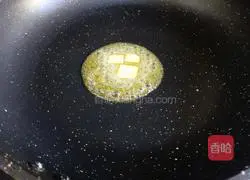 Illustration of how to make bacon and egg burritos 11