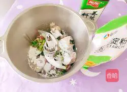 Illustration of how to make white radish and white fungus meatball soup 9