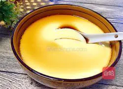 Illustration of how to make egg custard 8