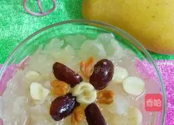 Illustration of Tremella Lotus Seed Soup 10