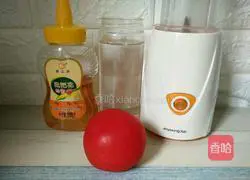 Illustration of how to make tomato honey juice 1