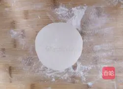 Illustration of how to make a large bowl of wide noodles 5