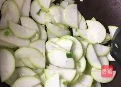 Illustration of how to make gourd egg drop soup 4