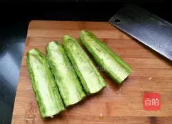 Illustration of how to make fried pork slices with bitter melon 2