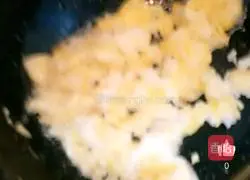 Illustration of how to make egg noodles 1