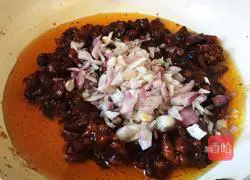 Illustration of making fried noodles 7