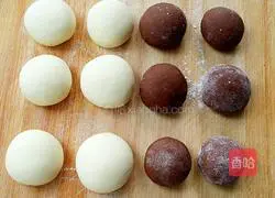 Illustration of how to make Little Bear Steamed Buns 8