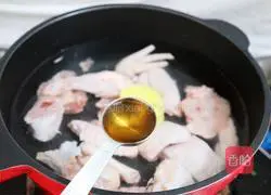 Illustration 3 of how to cook tea tree mushrooms in chicken soup