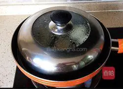 Illustration of how to make fried buns 6