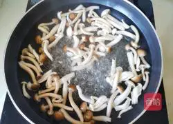 Cornmeal Fish Ball Mushroom Soup Recipe Illustration 9