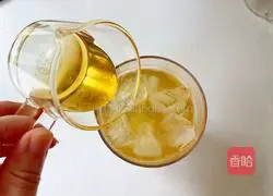 Illustration of how to make kumquat lemon tea 11