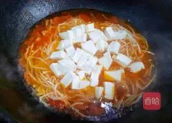 Illustration of how to make tomato, mushroom and tofu soup 10