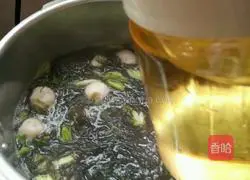 Illustration of how to make seaweed and shrimp ball soup 7