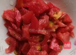 Illustration of how to make tomato and egg pimple soup 1