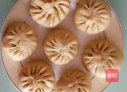 Illustration of how to make mushroom and pork buns 14