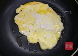 Illustration of how to make flatbread with eggs 2