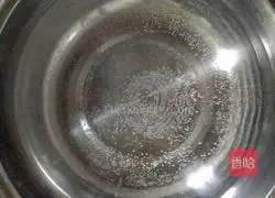 Illustration of how to make braised noodles with green vegetables 23